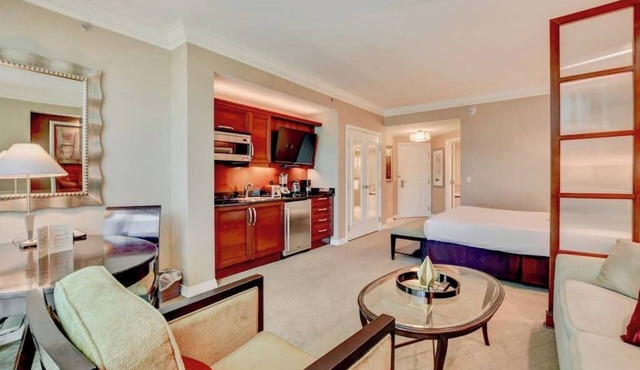 No Resort Fee | Strip Views, Pools & Parking in Las Vegas