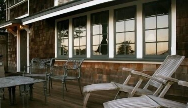 Ocean View Shingled Beach Cottage