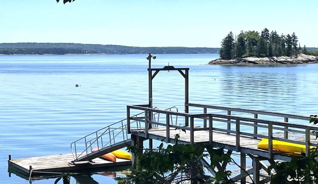 Oceanfront Escape on Lish’s Cove – Private Dock & Sunrise Views in Harpswell