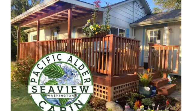 Peaceful, Fully Equipped Cabin Near Beach & Town, Certified NWF Wildlife Habitat in Seaview