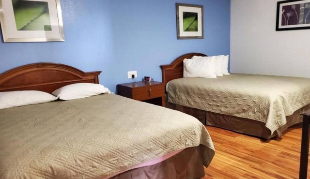 Premier Inn & Suites
