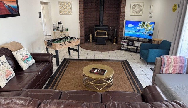 Private Charming 3-Bedroom Farmhouse - Single Level w/Open Patio Deck!