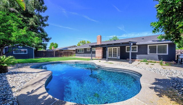 Private Pool｜Cozy 4b2b｜Garage access｜Flex-Lease｜Instant Tour #42354