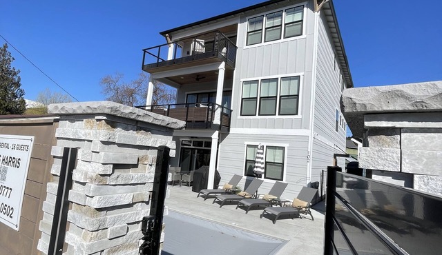 Rare Downtown Lake Home | Heated Pool | Sleeps Large Groups, Luxe new home - Private Saltwater pool in Manson