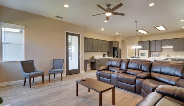 Remodeled Livingston Home w/Private Backyard!