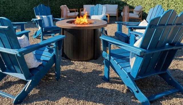 Rosé All Day: A Valley Retreat with Hot Tub, Fire Pit & Private Yard – Near Downtown Napa