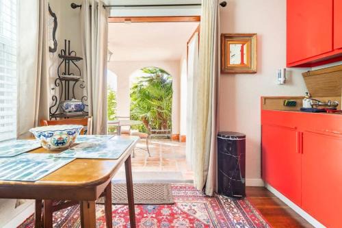 Serene Private Suite Patio Upscale Berkeley