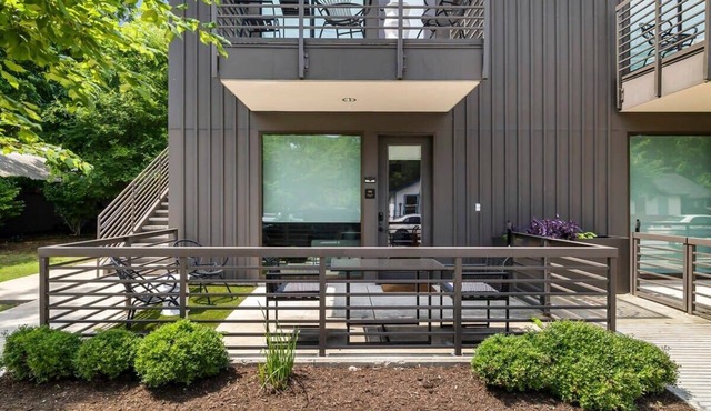 Studio in Downtown Austin-Queen & Sofa Bed-Patio in Austin
