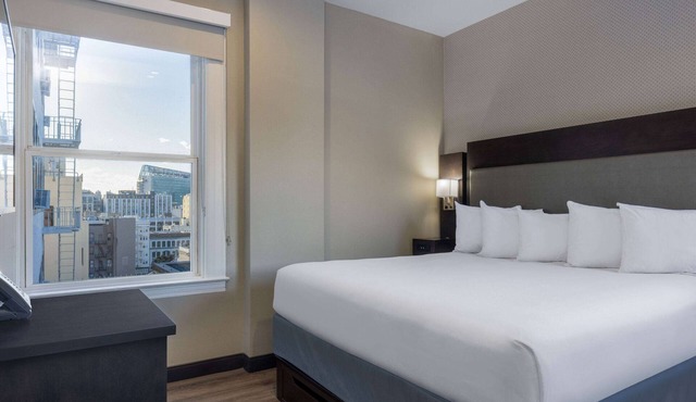 Super 8 by Wyndham San Francisco/Union Square Area