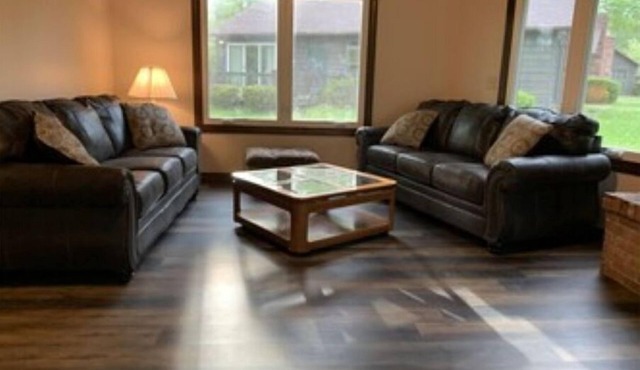 The Pines of Apple Valley. 31 Beautiful Vacation Cabins. in Howard