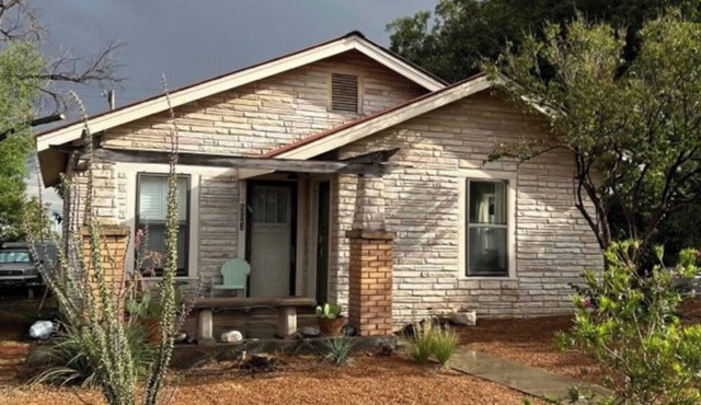 Tumble West Marfa - Charming & Comfortable 2-Bed, 2-Bath in Marfa