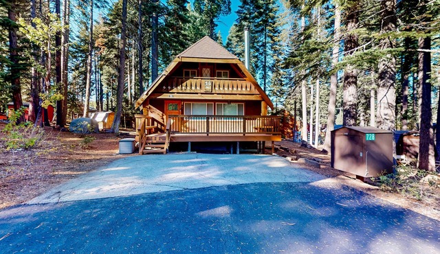 Two-story cabin with a wood fireplace, washer&dryer, & decks