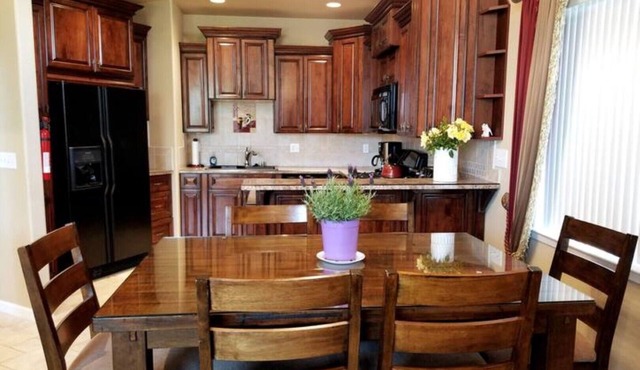 Upscale 4 Bedroom Castro Valley Villa
