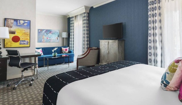 Urban Suite, The Marker, French-Inspired Decor, SF Downtown, Pet-friendly