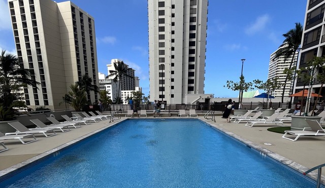 View Condo with Free Parking, Pool, Hottub, Sauna, Tennis Court and More in Honolulu