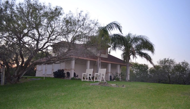 Waterfront Cabin on Laguna Salada (Baffin Bay) Riviera, Texas. Private, Seclude in Riviera