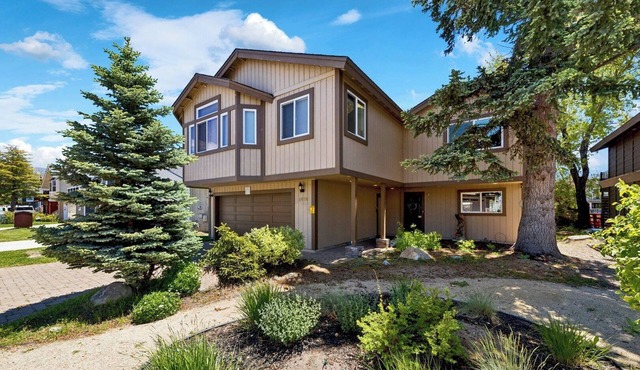 Welcome to your Dream Lake Tahoe Getaway with Hot Tub and Private Dock!