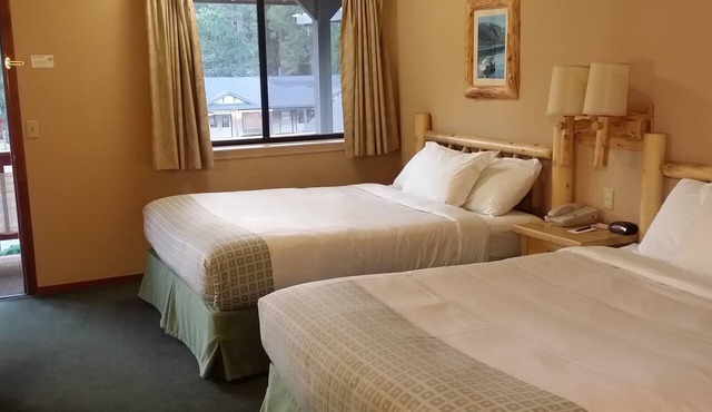 Wildwood Inn in Twain Harte