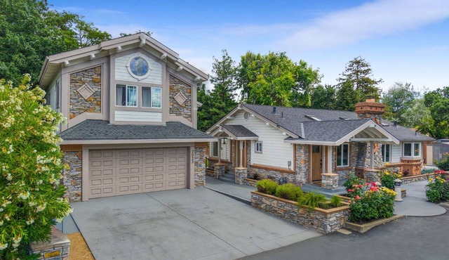 Wonderful studio in friendly Walnut Creek neighborhood