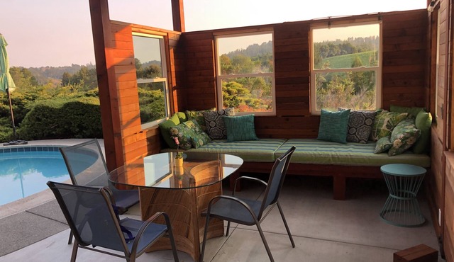 Your Haven on the Hill. Western Sebastopol Gem. Pool. Hot tub. View.