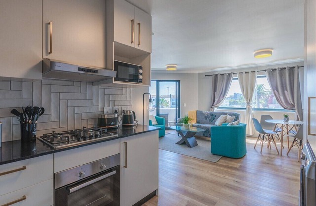 2 Bedroom apartment, 500m from the beachfront