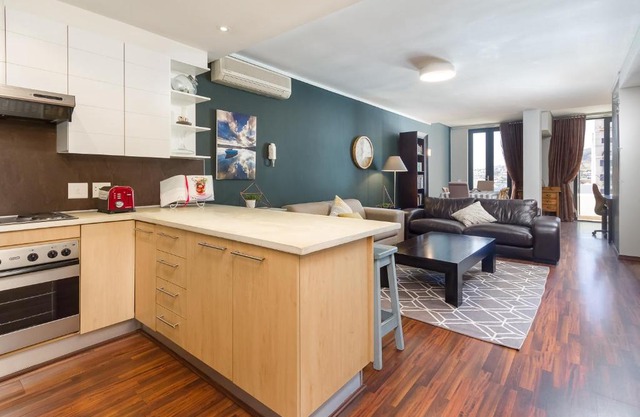 Adderley Terraces J11