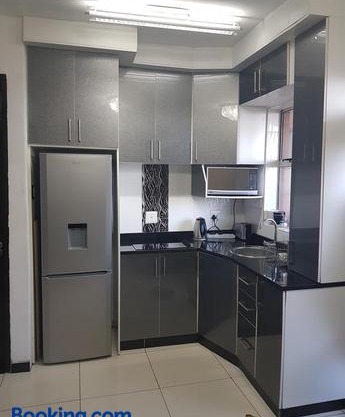 Beachurst Apartment