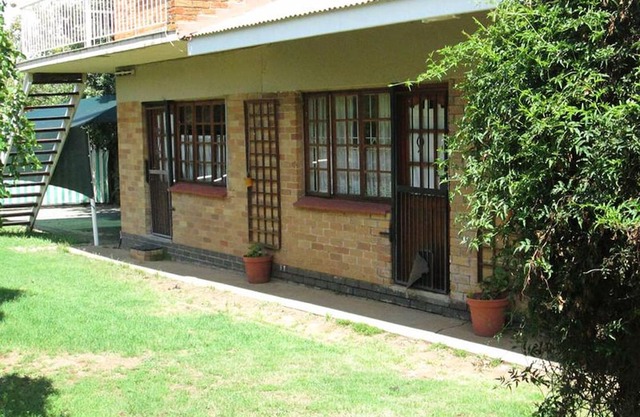 Bedrock BB - Double Bedroom for Friends or Couple