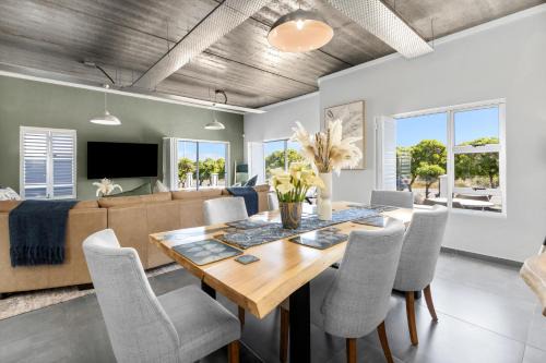 Big Bay Beach Club J32 by HostAgents