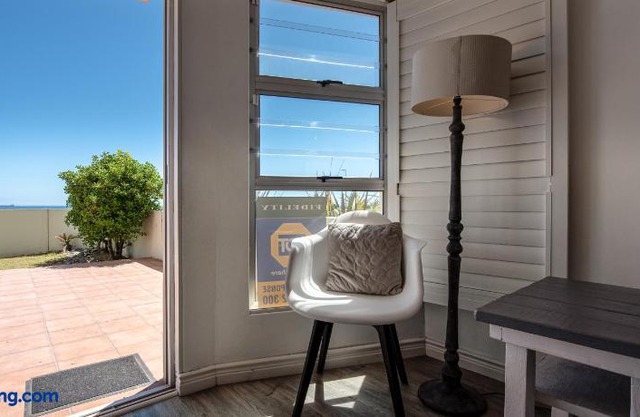 Blouberg Beachfront Apartment
