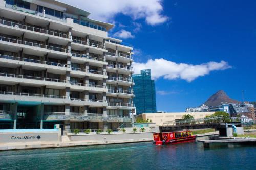 Canal Quays 