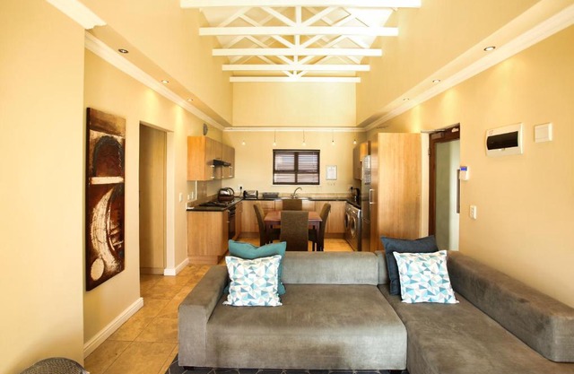 Ellefsen Golf Suite 119