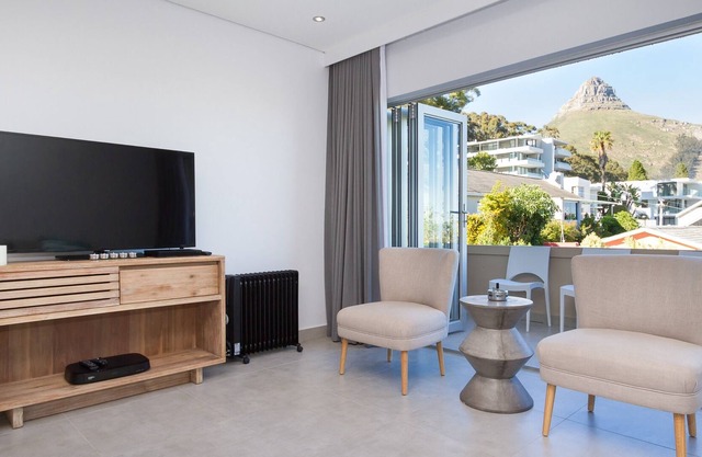 Exclusive Apartment | Spacious | Views | Parking