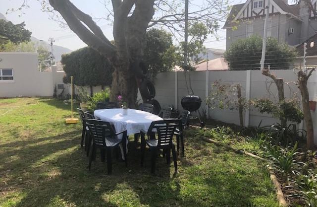 Family Rondebosch home to rent