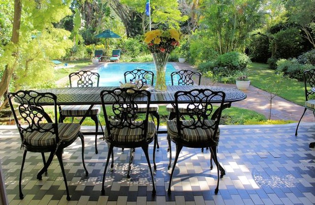 Hacklewood Hill Country House