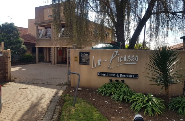 La Picasso Guesthouse 