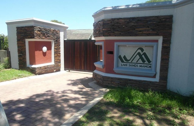 Sands Manor 