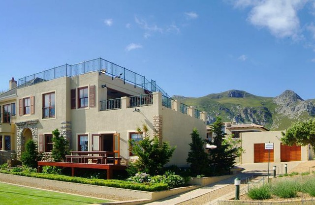 Lavender Manor Guest Lodge