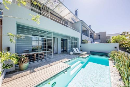 Loader Apartment