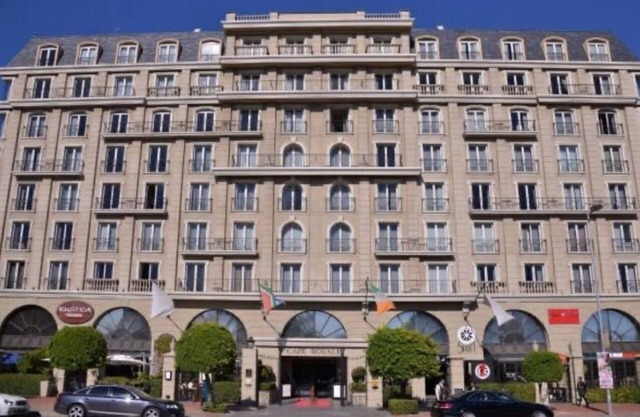 Luxury 2 Bedroom Cape Town Apartment