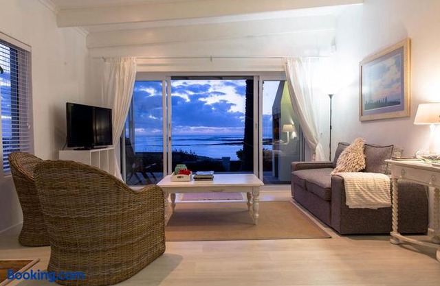 Palm Villa Cottage