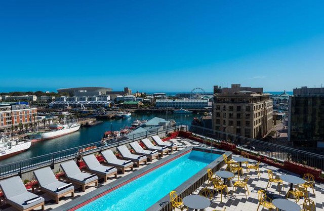 Radisson RED Hotel V&A Waterfront Cape Town