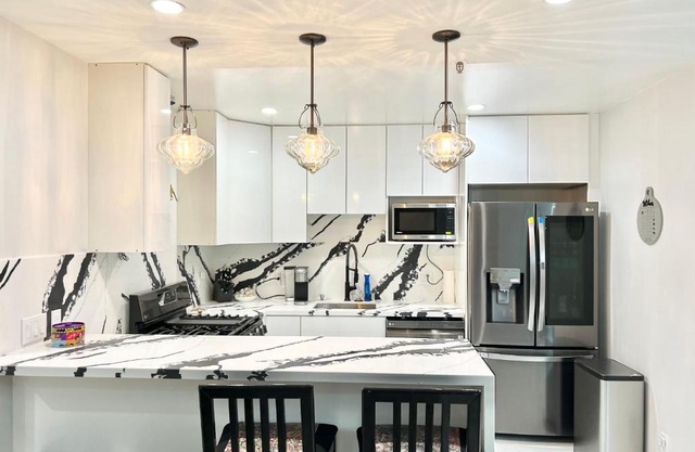 SF Newly Remodeled Charming home With 100% Walking Score