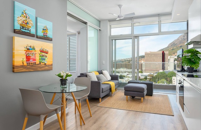 Stunning Studio | Incredible Views | Central