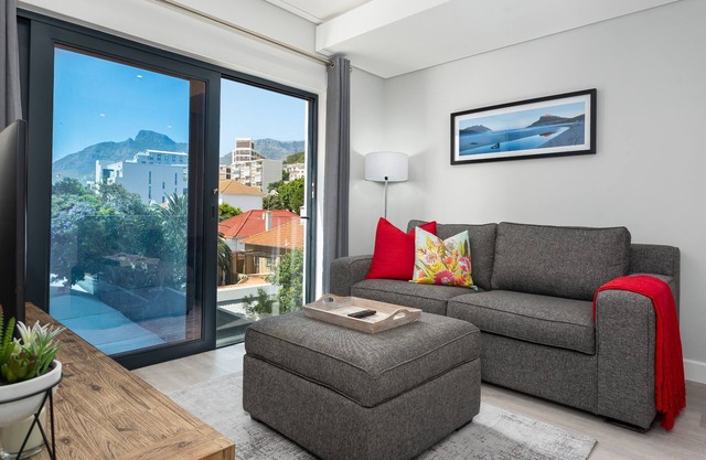 Trendy | Modern | One Bedroom | Green Point