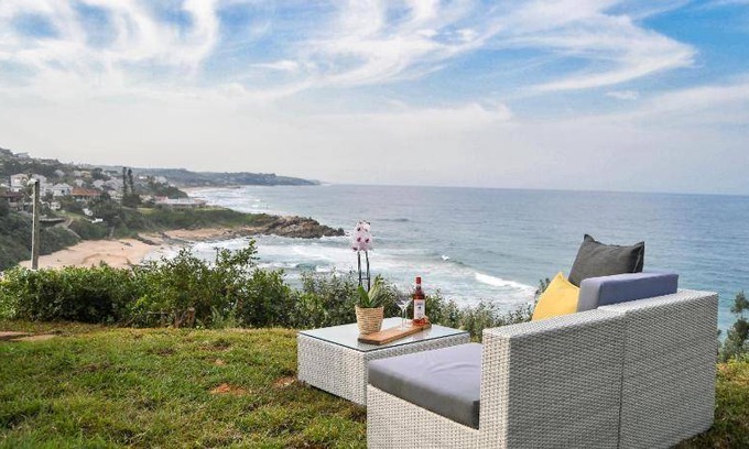 Shaka's Rock Apartment | 100 m² Apartment ∙ 1 bedroom ∙ 2 guests