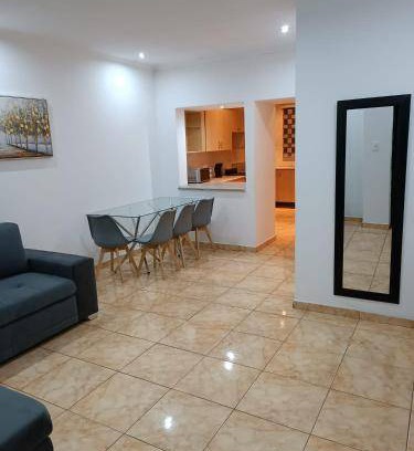 Greater Johannesburg Metropolitan Area Apartment | 100 m² Apartment ∙ 2 bedrooms ∙ 4 guests