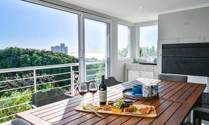 Humewood Bed & Breakfast | 100 m² Bed and breakfast ∙ 2 bedrooms ∙ 4 guests