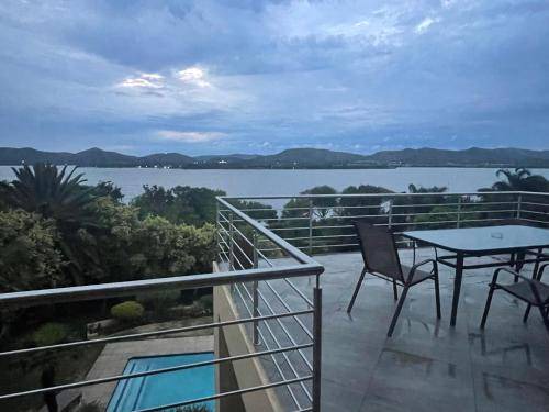 Kosmos Villa | 1000 m² Villa ∙ 4 bedrooms ∙ 8 guests