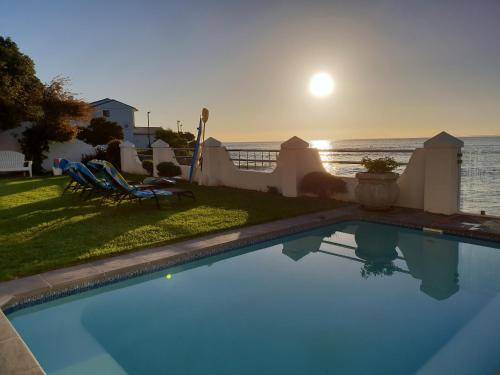 Strand Villa | 1000 m² Villa ∙ 4 bedrooms ∙ 8 guests